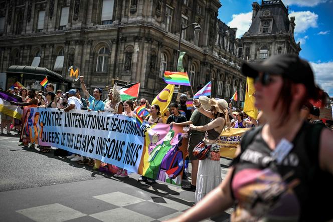 La Marche des fiertés 2025 : un événement trouble marqué par la présence d’extrémistes et de forces policières