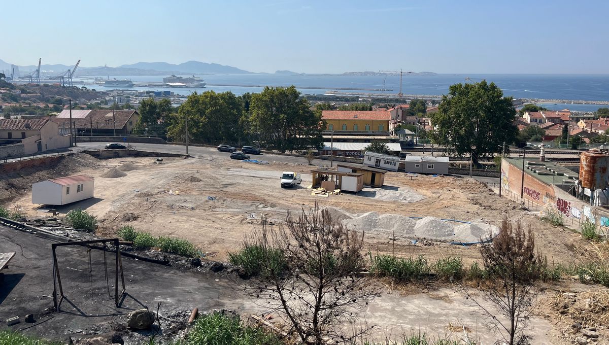 Incendie à Marseille : des sinistrés contraints de survivre dans des bungalows sans soutien gouvernemental